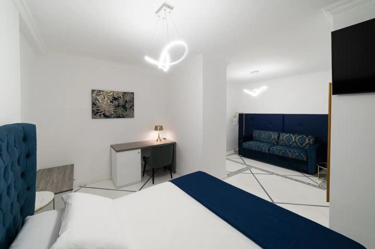 Hotel Real Chiaia Mergellina Neapel